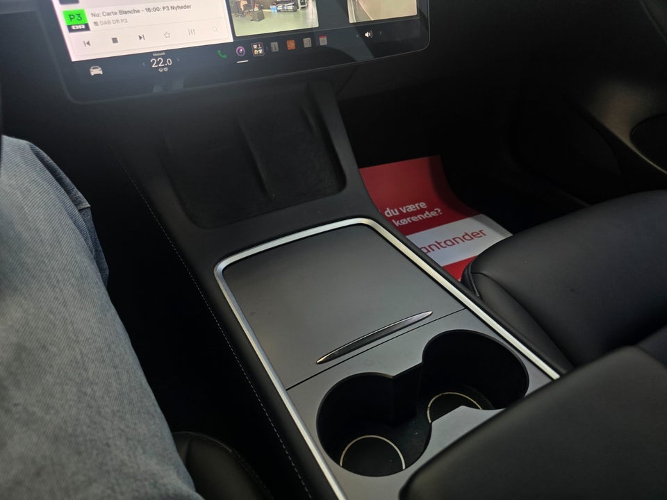 Tesla Model 3 Long Range AWD 4d