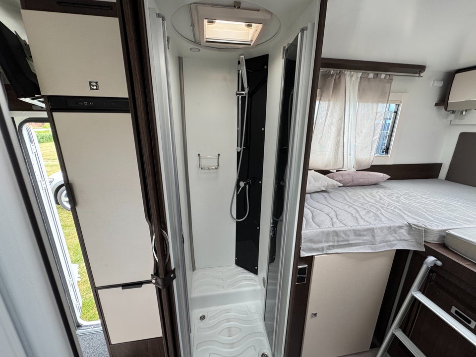 Ford Benimar 2,0 Tessoro 463 aut. 3d