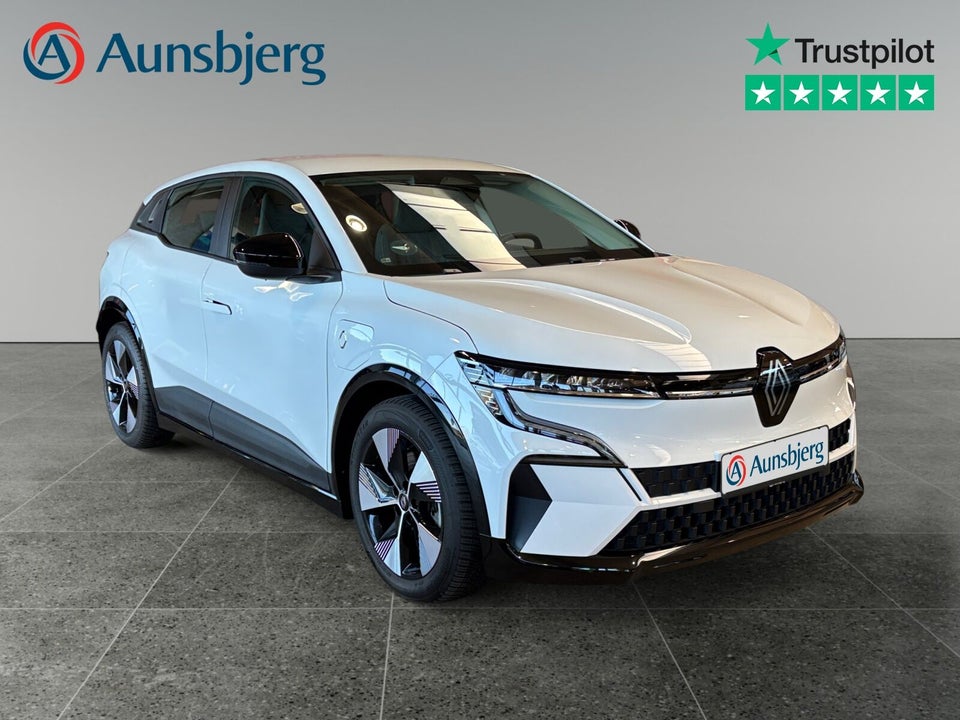 Renault Megane E-Tech 40 Equilibre 5d