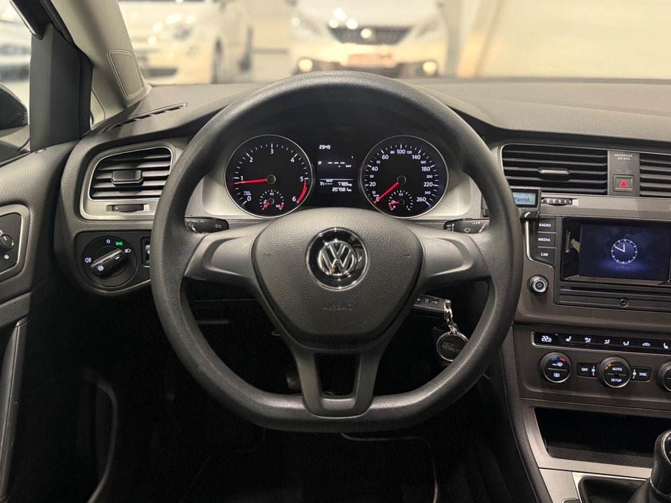 VW Golf VII 1,6 TDi 110 BlueMotion 5d