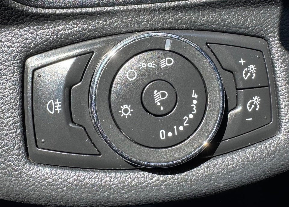 Ford B-MAX 1,0 SCTi 125 Titanium 5d