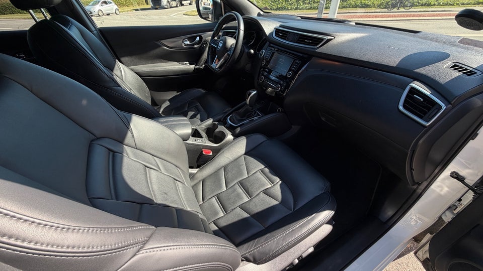 Nissan Qashqai 1,3 Dig-T 160 Tekna+ 5d