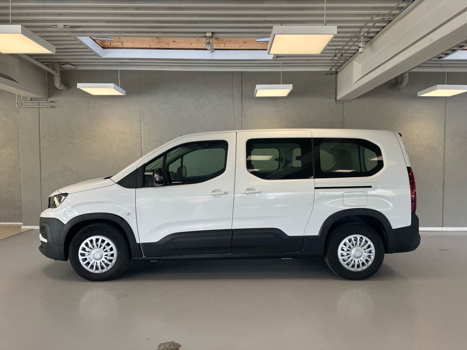 Peugeot e-Rifter 50 Active Pack L2 5d