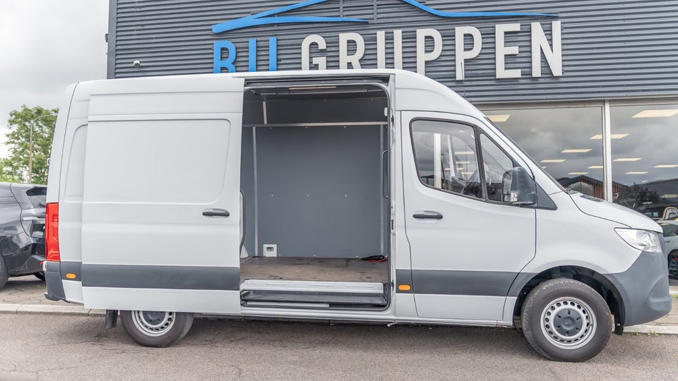 Mercedes Sprinter 316 2,2 CDi A2 Kassevogn aut. RWD