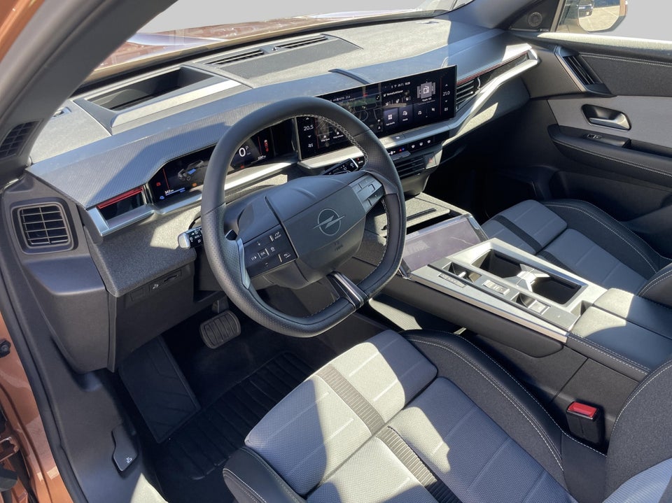 Opel Grandland-e 73 GS Sky 5d