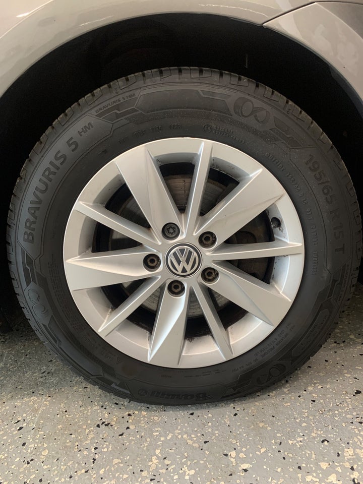 VW Golf VII 1,4 TSi 122 Comfortline Variant BMT 5d