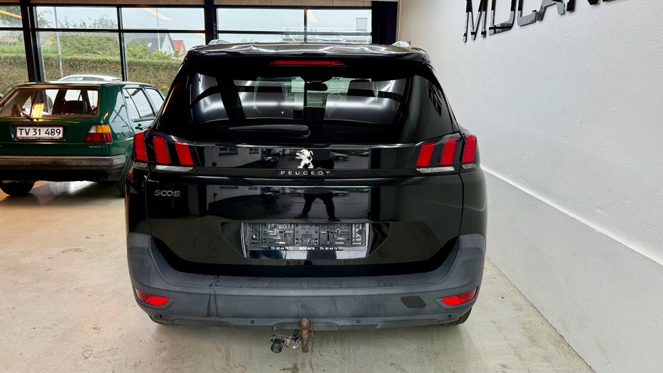 Peugeot 5008 1,5 BlueHDi 130 Allure 7prs 5d