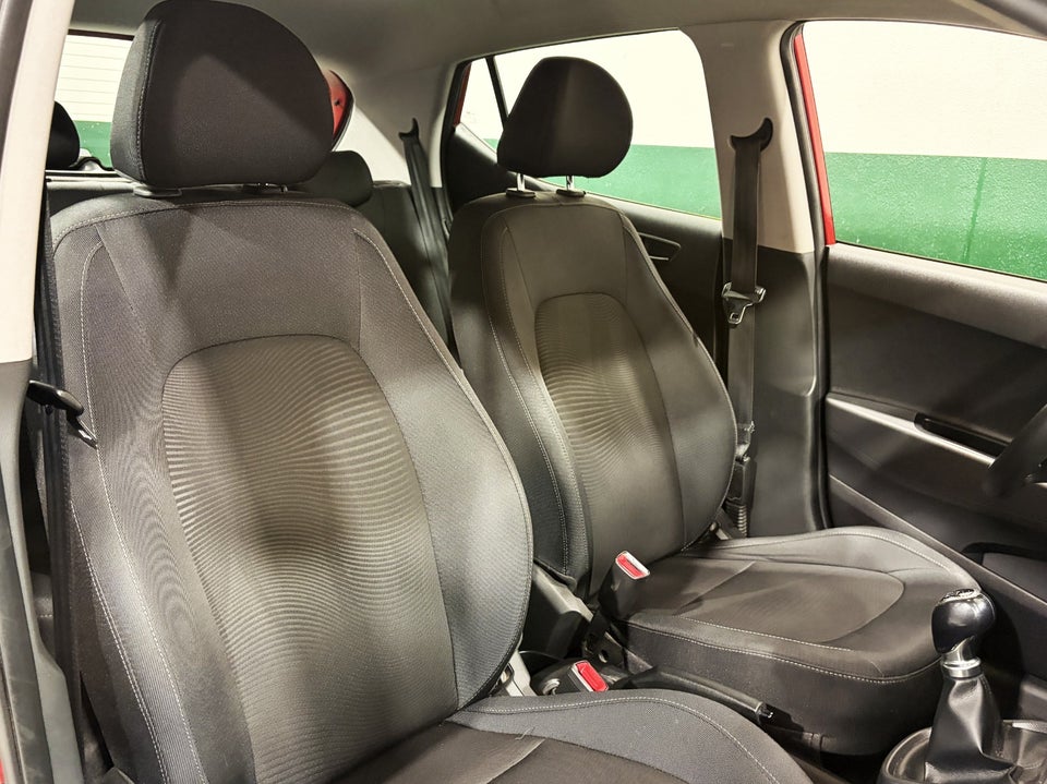 Hyundai i10 1,0 Advanced 5d