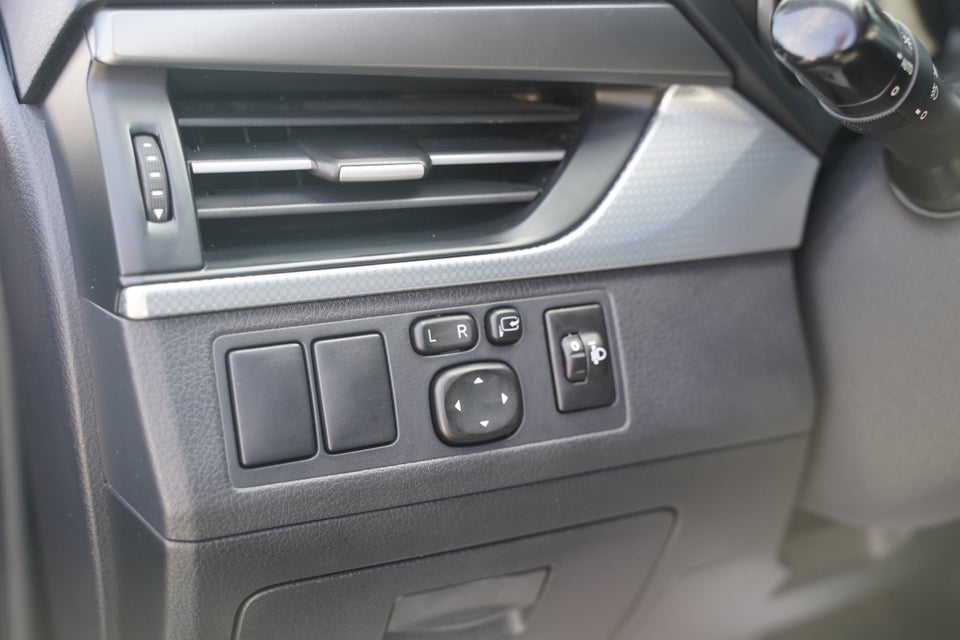 Toyota Avensis 1,8 VVT-i T2 Touring Sports MDS 5d