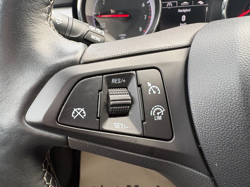 Opel Astra 1,2 T 110 Edition Sports Tourer 5d