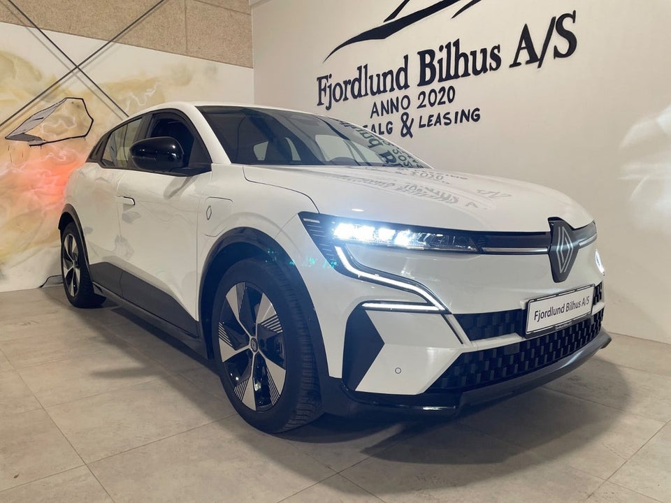 Renault Megane E-Tech 40 Equilibre 5d