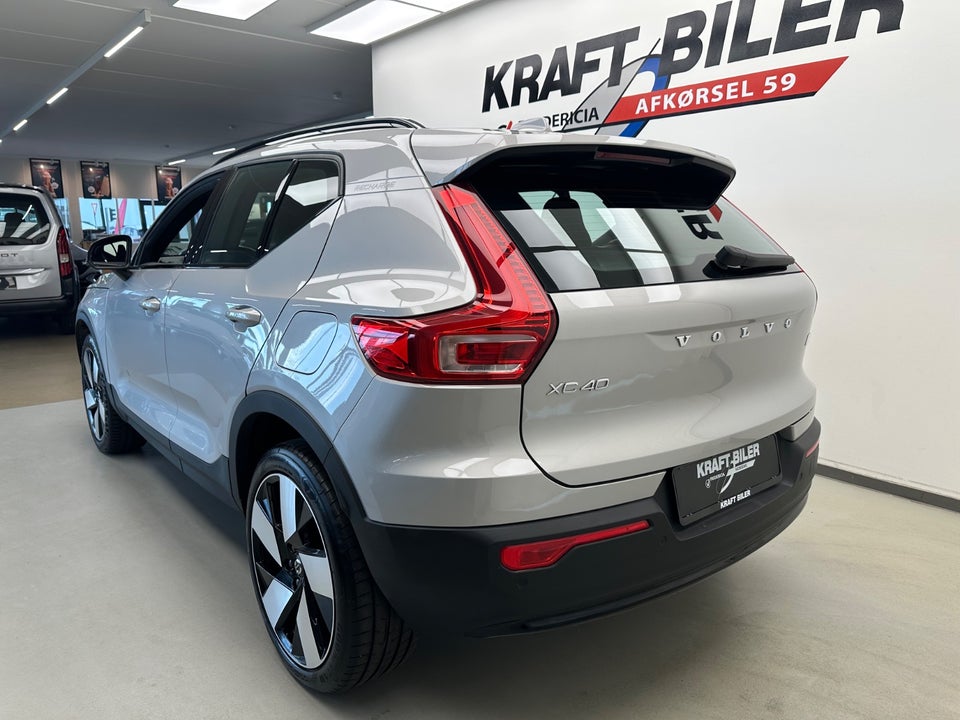 Volvo XC40 ReCharge Extended Range Plus 5d