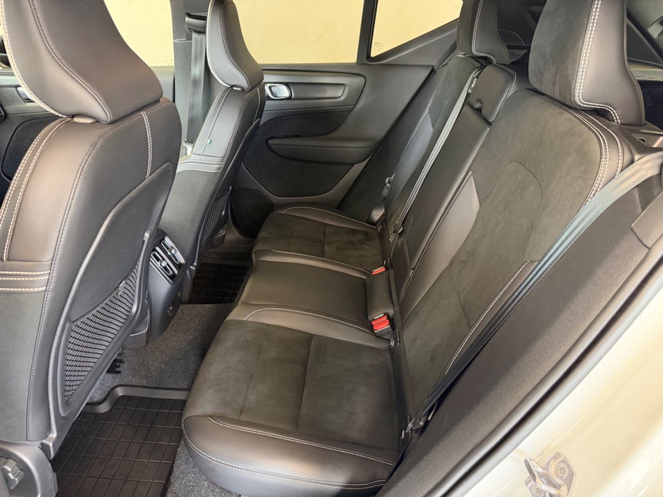 Volvo XC40 P8 ReCharge Twin Pro 5d