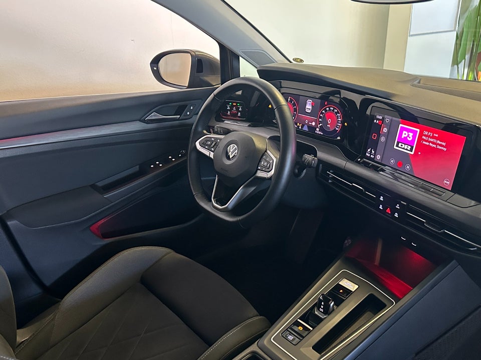 VW Golf VIII 1,4 eHybrid DSG 5d