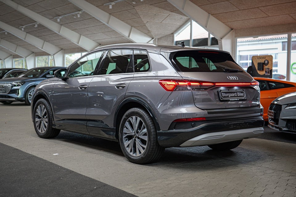 Audi Q4 e-tron 50 quattro 5d