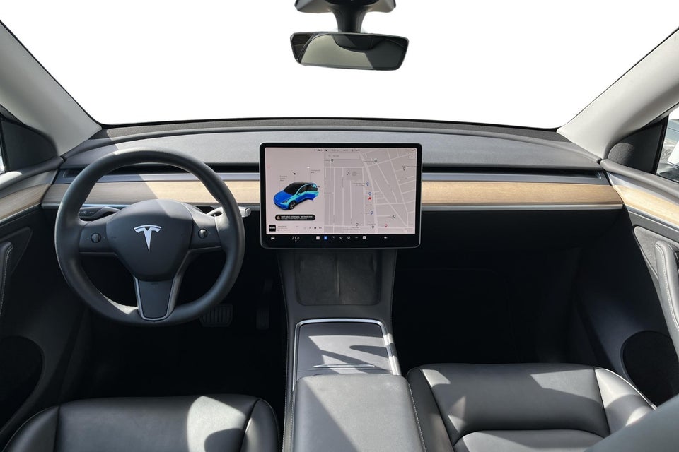 Tesla Model Y Long Range AWD 5d