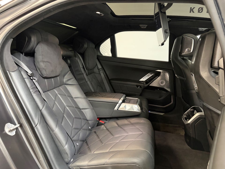 BMW i7 xDrive60 M-Sport 4d