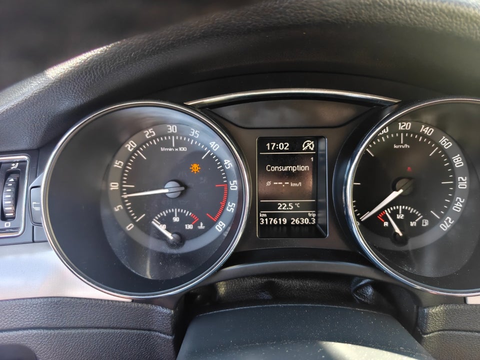 Skoda Superb 1,6 TDi 105 Ambition Combi GreenLine 5d