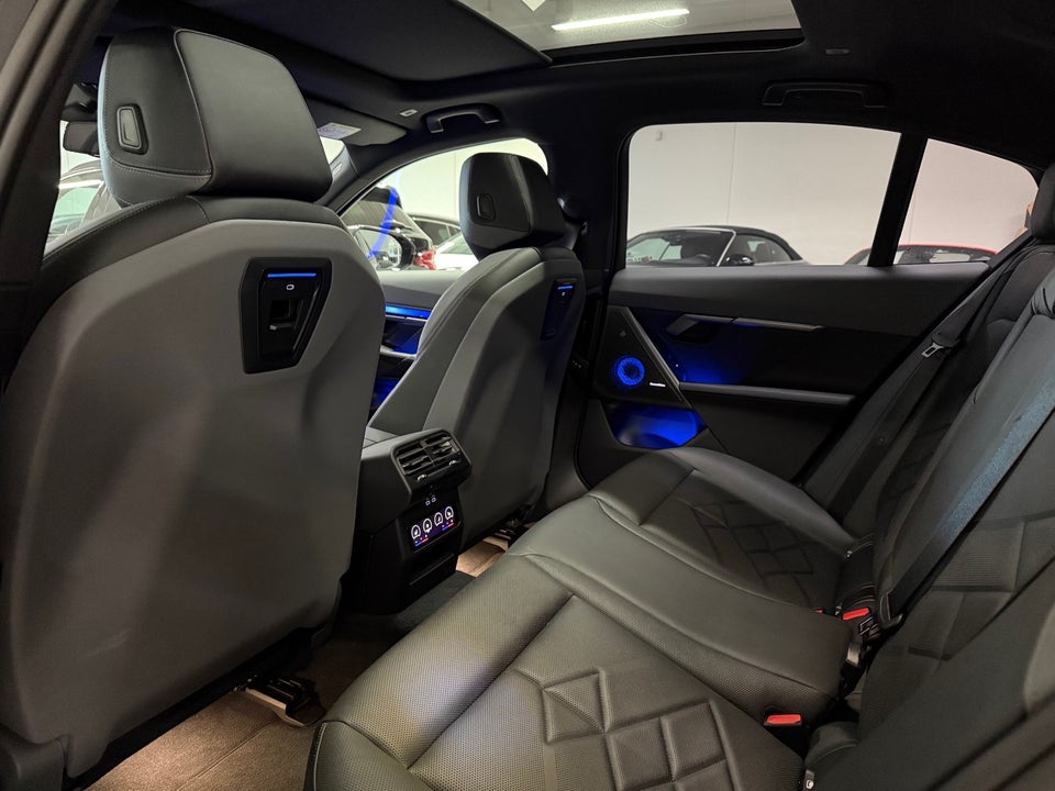 BMW i5 eDrive40 Fully Charged M-Sport 4d