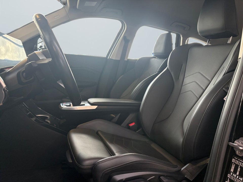 BMW iX1 eDrive20 X-Line 5d