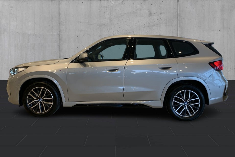 BMW iX1 eDrive20 M-Sport 5d