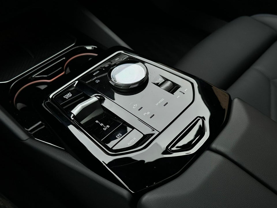 BMW i5 eDrive40 Fully Charged M-Sport Pro 4d