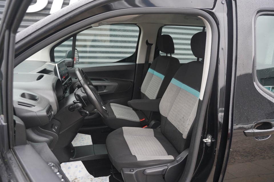 Citroën Berlingo 1,5 BlueHDi 130 Feel EAT8 5d