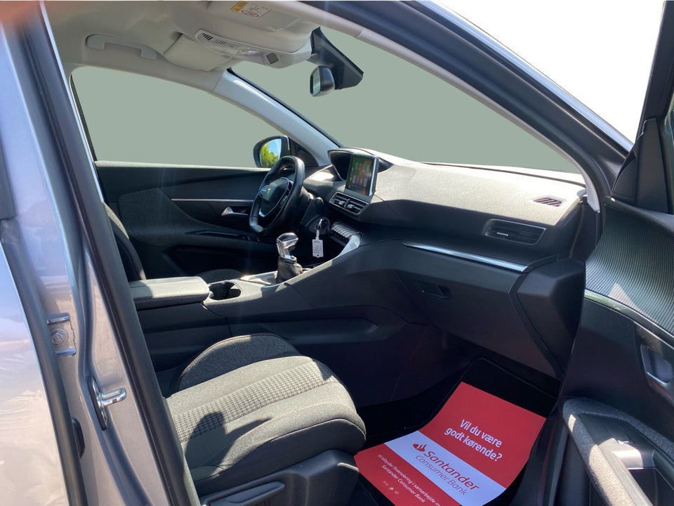 Peugeot 3008 1,2 e-THP 130 Active 5d