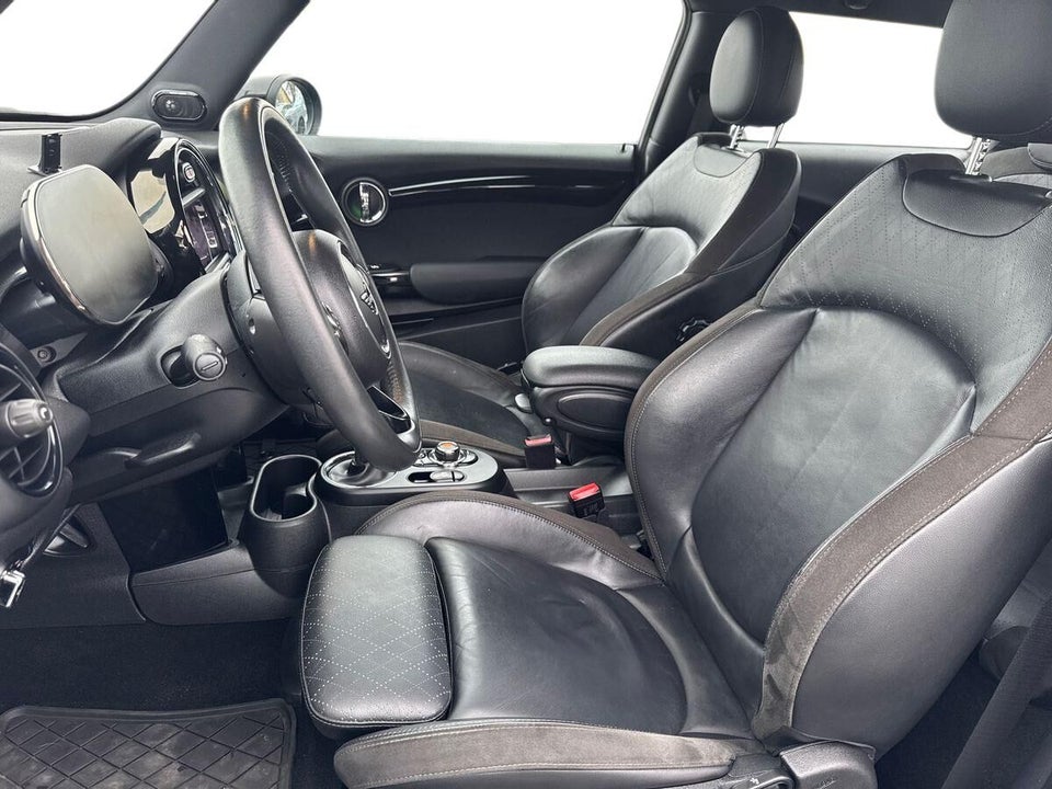 MINI Cooper SE Trim L 3d