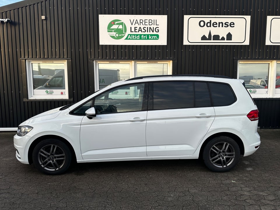 VW Touran 2,0 TDi 150 Comfortline DSG Van 5d