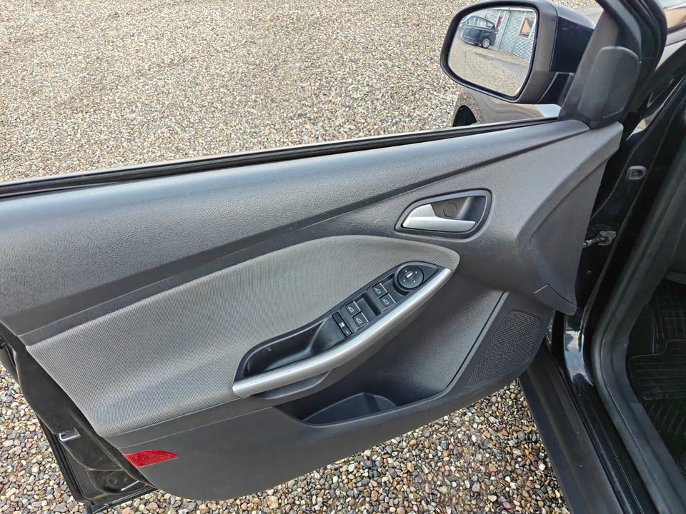 Ford Focus 1,6 TDCi 95 Edition stc. 5d