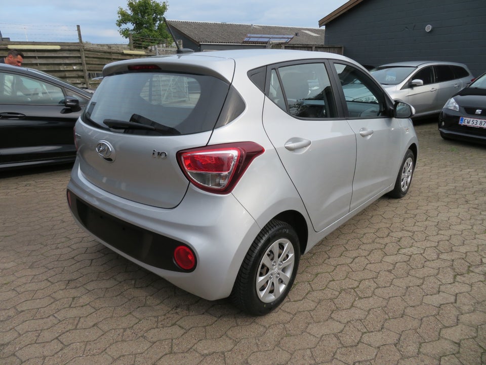 Hyundai i10 1,0 Touch 5d