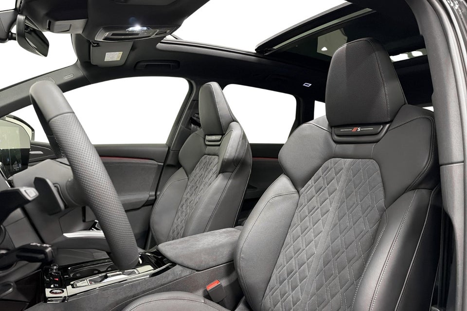 Audi SQ6 e-tron quattro 5d