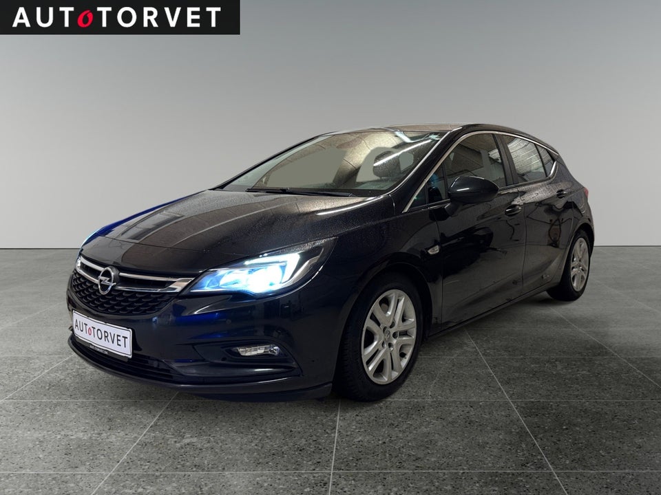 Opel Astra 1,6 CDTi 110 Dynamic 5d