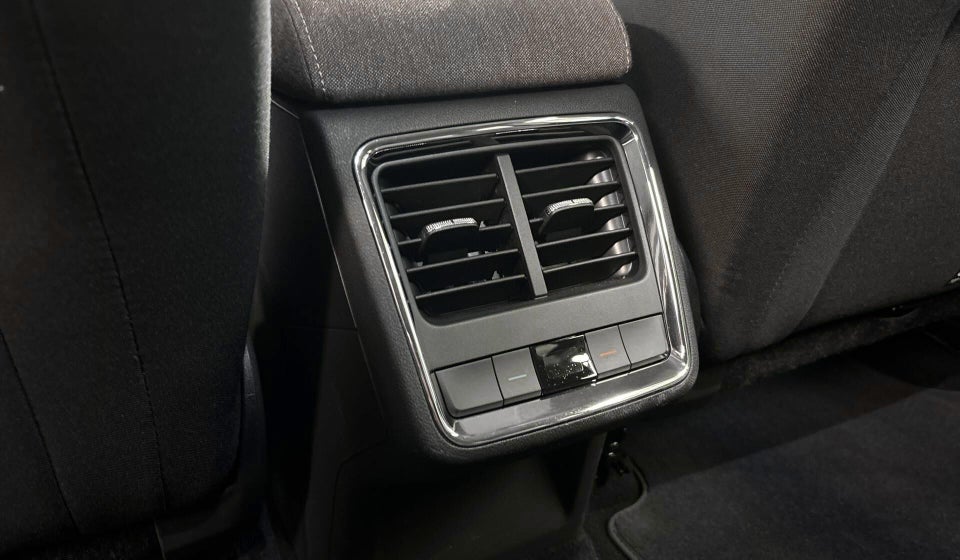 Skoda Enyaq 60 iV Selection Lodge 5d