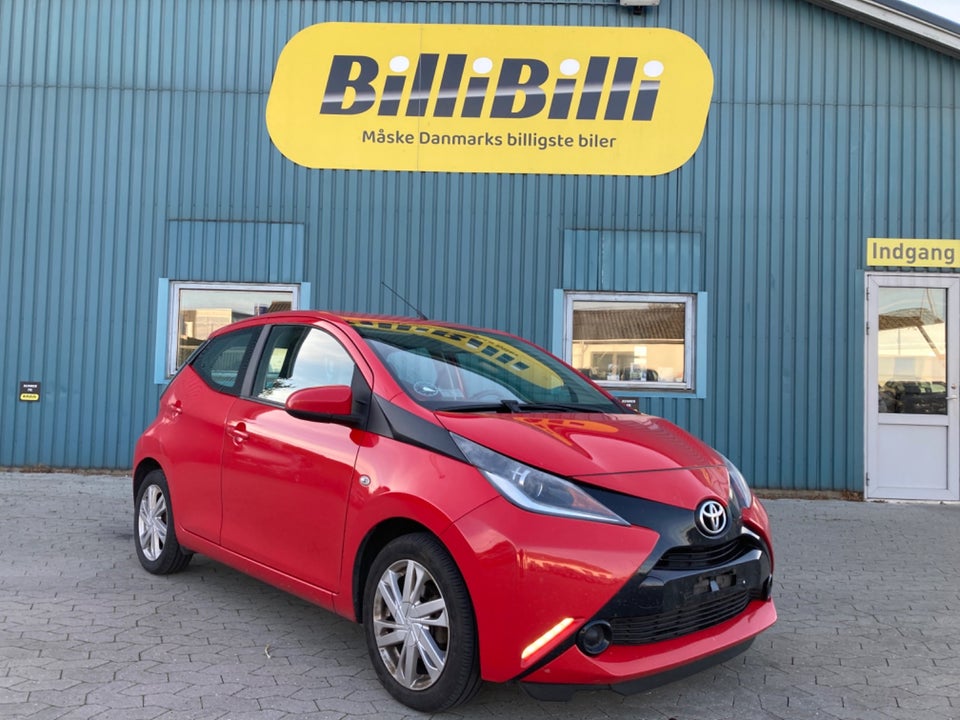 Toyota Aygo 1,0 VVT-i x-play 5d