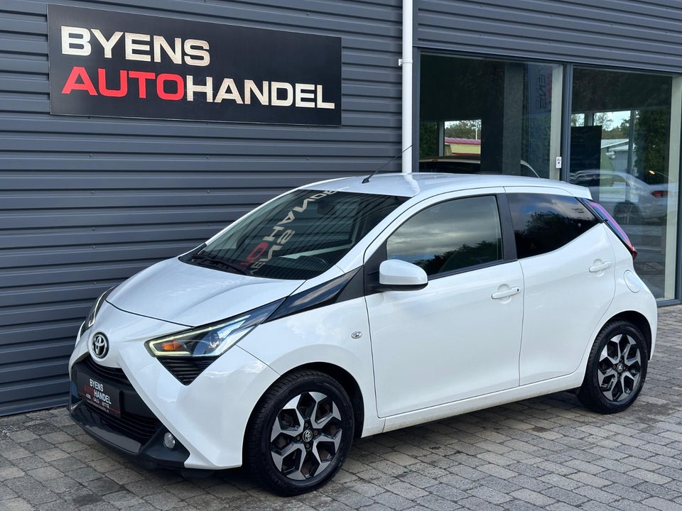 Toyota Aygo 1,0 VVT-i x-press 5d