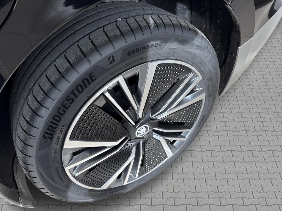 Skoda Enyaq 85 iV Premium 5d