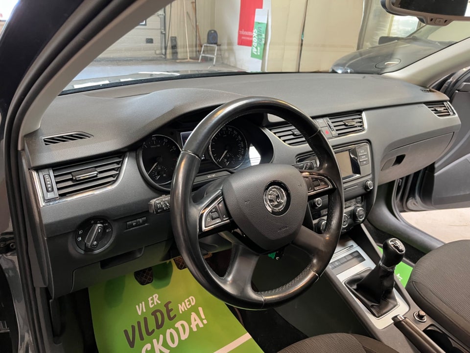 Skoda Octavia 1,4 TSi 140 Elegance Combi 5d