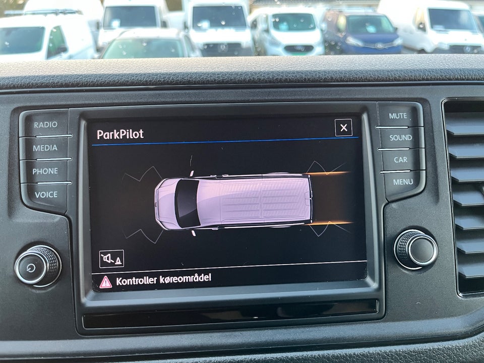 VW Crafter 30 2,0 TDi 140 Kassevogn L3H3 aut.