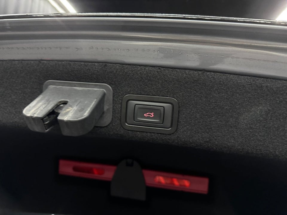 Audi A6 2,0 TDi 190 Ultra S-line S-tr. 4d