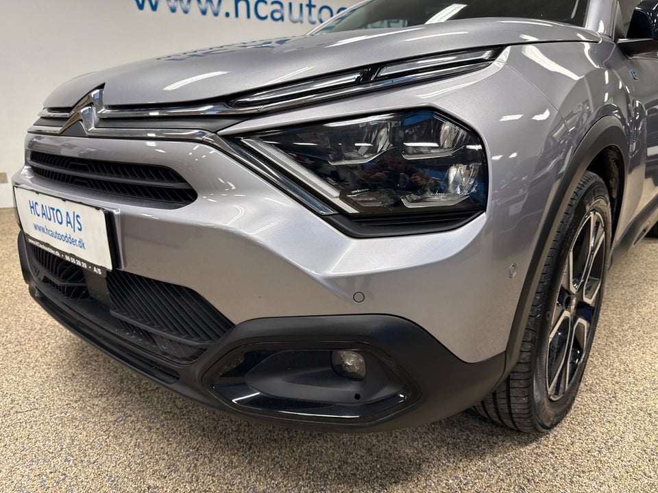 Citroën ë-C4 X 50 Shine 4d