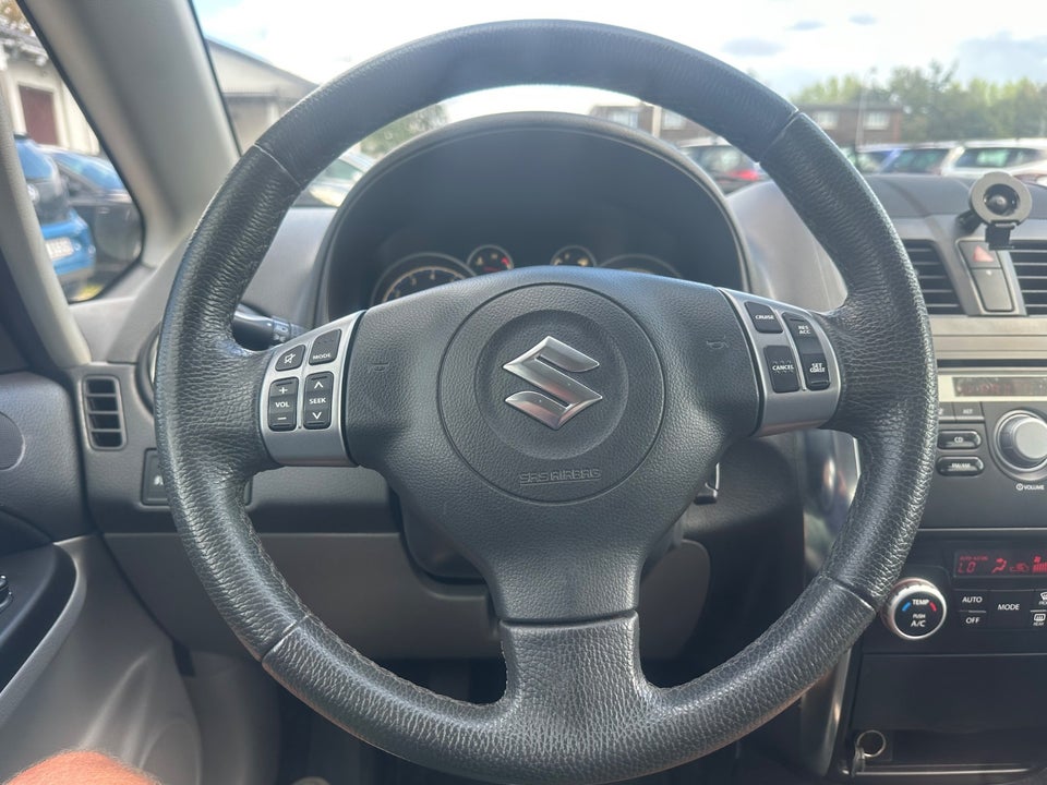 Suzuki SX4 1,6 CombiBack Exclusive 5d