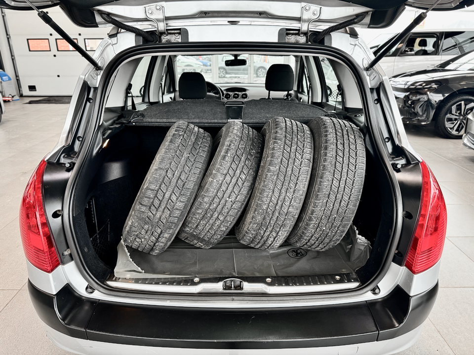 Peugeot 308 1,6 HDi 92 Comfort+ stc. 5d