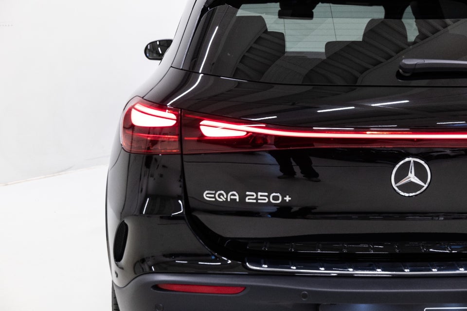 Mercedes EQA250+ AMG Advance Plus 5d