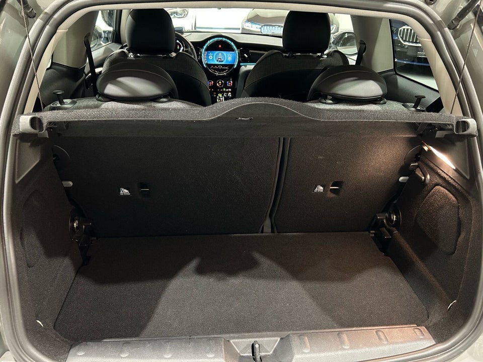 MINI Cooper SE Classic Trim 3d