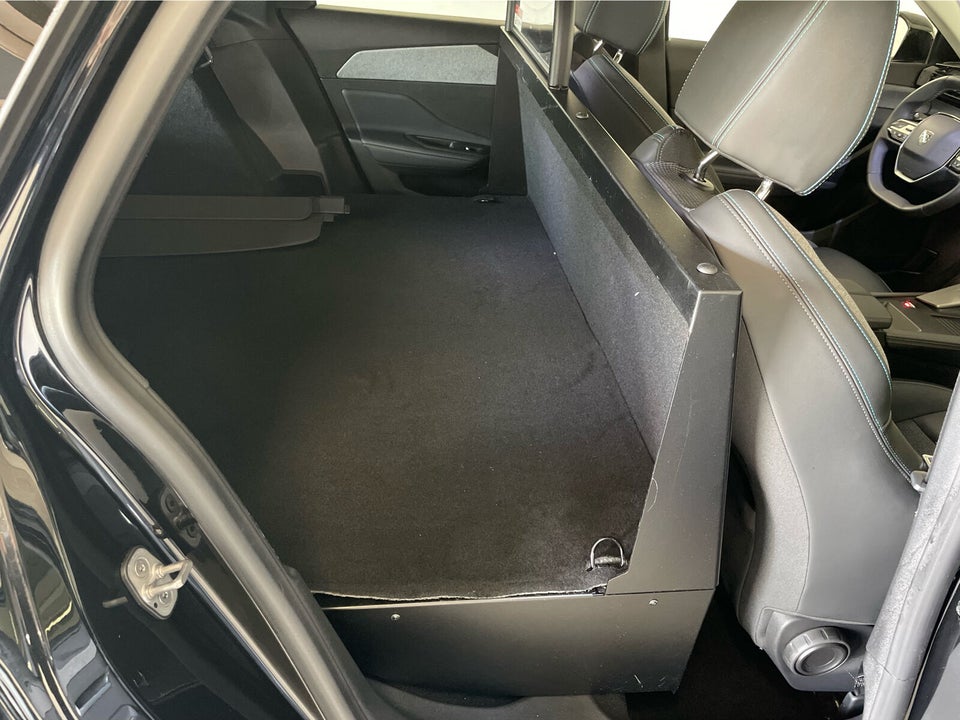 Peugeot 308 1,5 BlueHDi 130 Allure SW EAT8 Van 5d