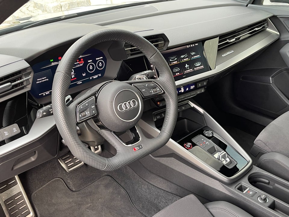 Audi RS3 2,5 TFSi Sportback quattro S-tr. 5d