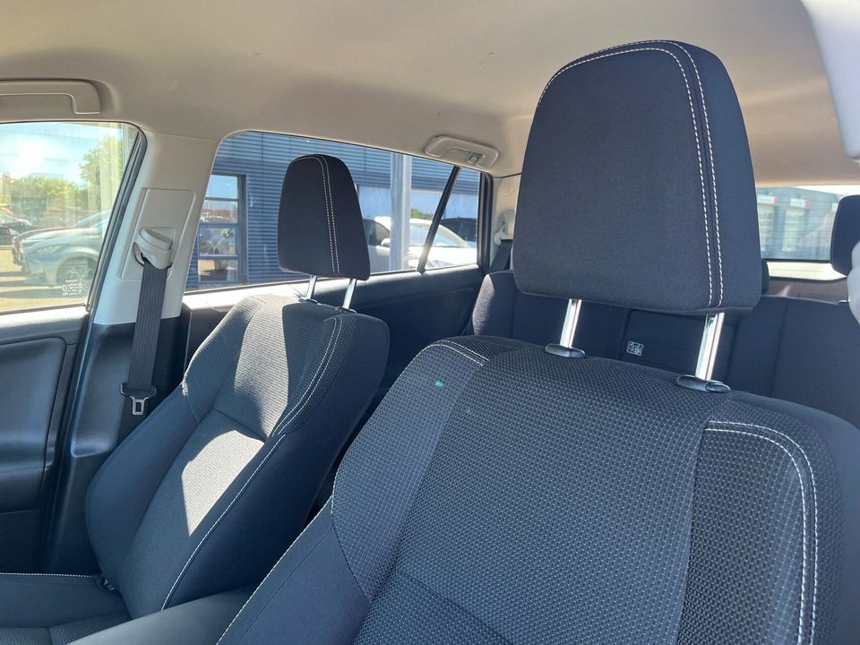 Toyota RAV4 2,5 Hybrid H3 MDS 5d