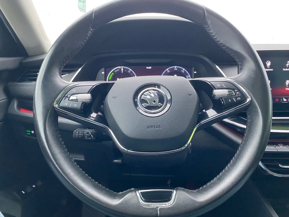 Skoda Octavia 1,4 TSi iV Plus Combi DSG 5d